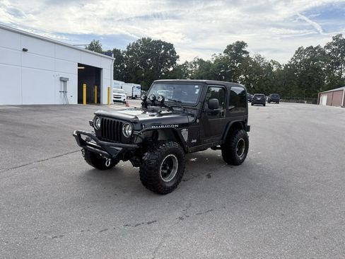 Used 2005 Jeep Wrangler Rubicon AWD/4WD image 2