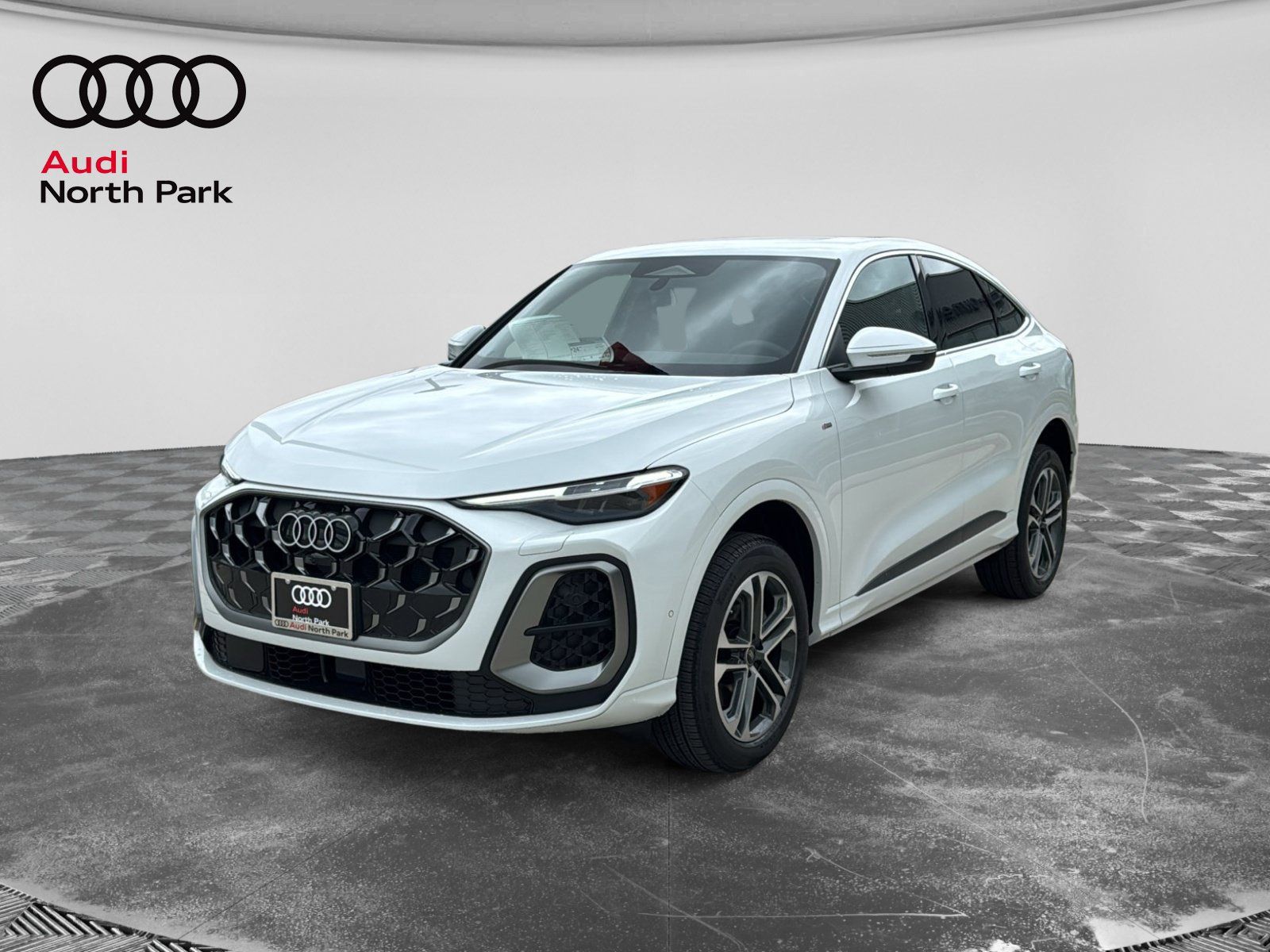 New 2026 Audi Q5 Premium Plus AWD/4WD image 3