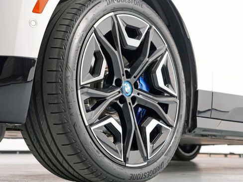 Used 2022 BMW iX xDrive50 w/ Sport Package image 65