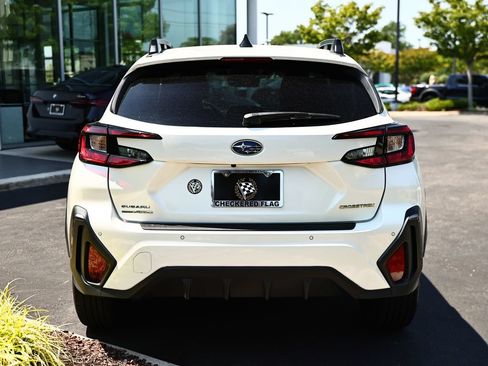 Used 2024 Subaru Crosstrek 2.5i Limited w/ Crosstrek Mirror Package AWD/4WD image 9