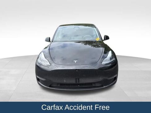 Used 2025 Tesla Model Y Long Range AWD/4WD image 2