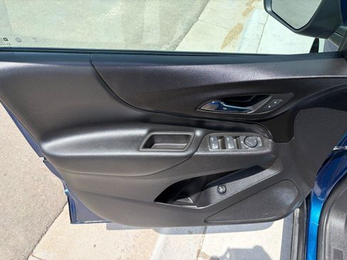 Used 2020 Chevrolet Equinox LT AWD/4WD image 9