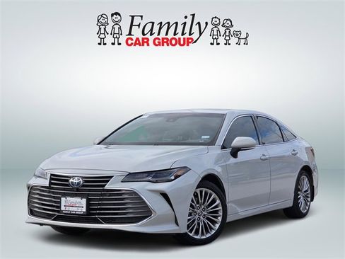 Used 2022 Toyota Avalon Limited image 1