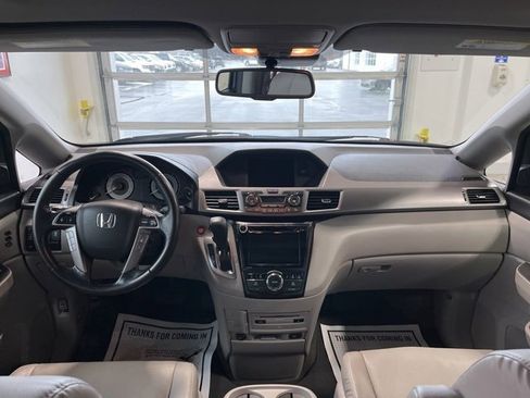 Used 2016 Honda Odyssey Touring image 11