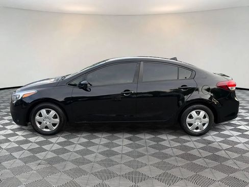 Used 2018 Kia Forte LX FWD image 4