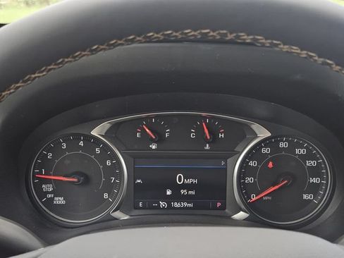 Used 2024 GMC Terrain AT4 w/ Tech Package AWD/4WD image 16