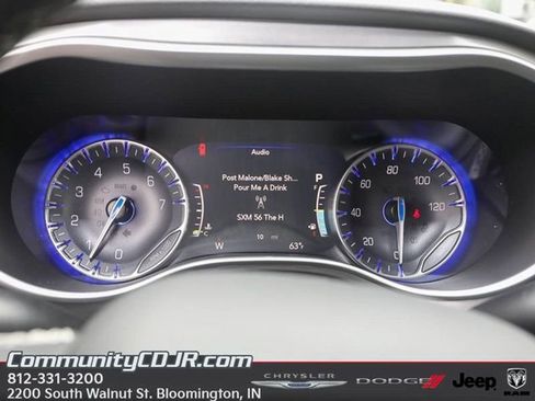 New 2025 Chrysler Voyager LX image 10