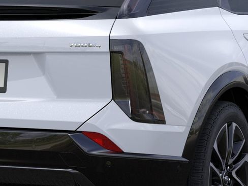 New 2026 Cadillac Optiq Sport 1 w/ LPO, Floor Liner Package AWD/4WD image 11