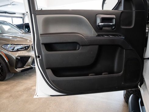 Used 2018 Chevrolet Silverado 1500 Custom w/ Custom Value Package AWD/4WD image 13