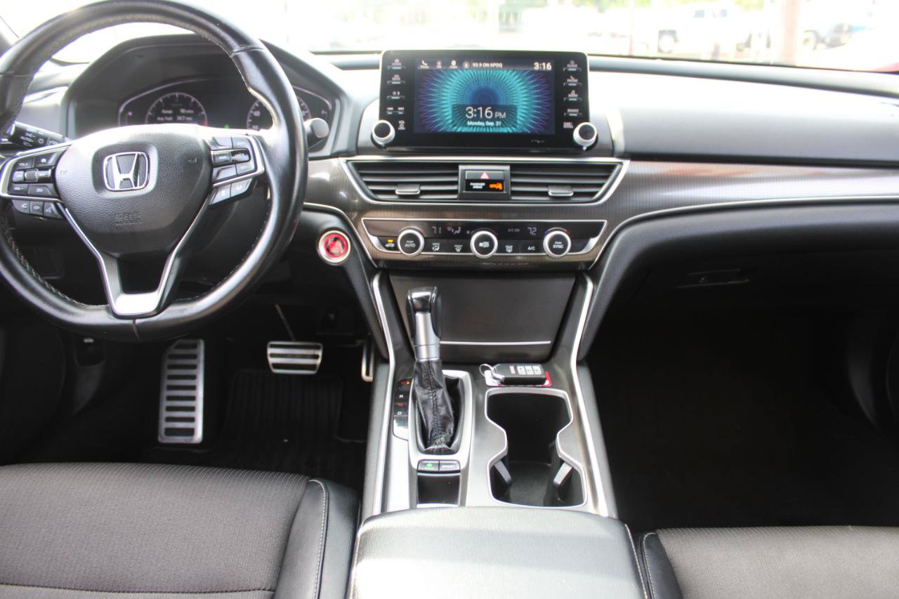 Used 2018 Honda Accord Sport image 8