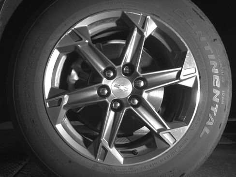 Used 2025 Chevrolet Blazer LT FWD image 12