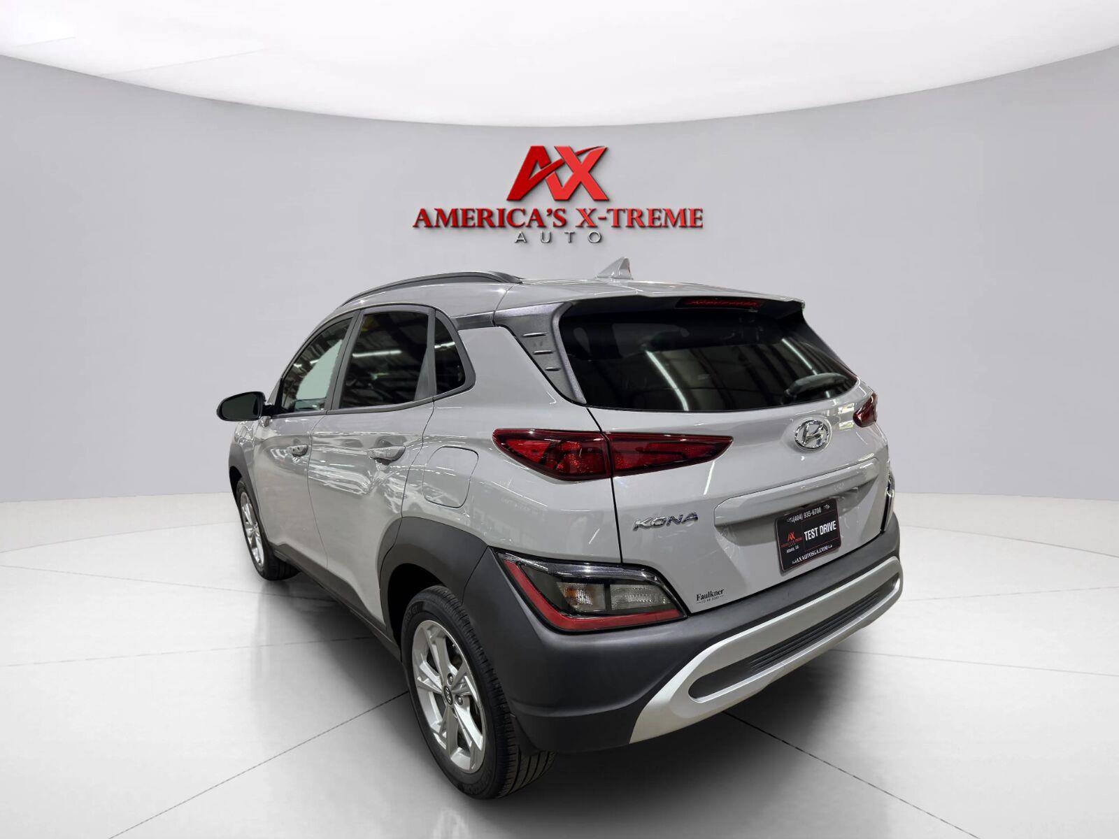 Used 2022 Hyundai Kona SEL AWD/4WD image 6