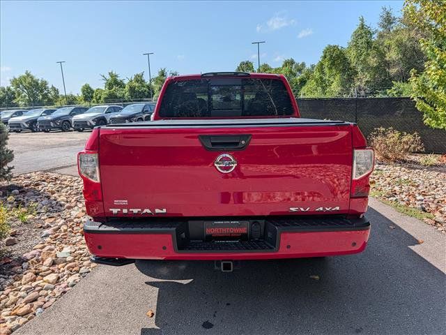 Used 2020 Nissan Titan SV w/ SV Convenience Package AWD/4WD image 4