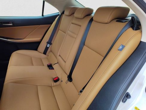 Used 2018 Lexus IS 300 AWD w/ Comfort Package image 18