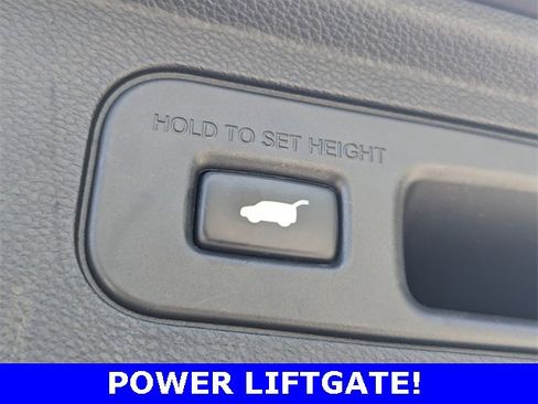 Used 2018 Honda Odyssey Elite image 15