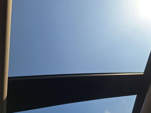 Used 2024 Nissan Rogue SL w/ SL Premium Package image 22