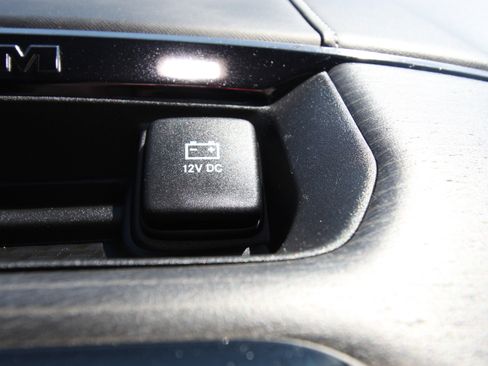 Certified 2024 RAM 3500 Limited image 32