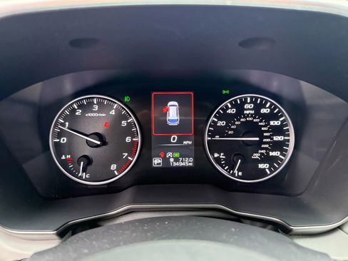 Used 2021 Subaru Outback Limited image 17