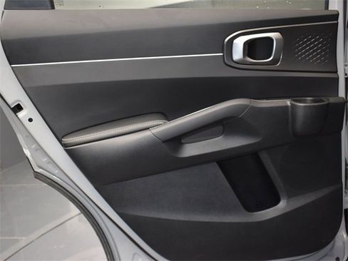 Certified 2025 Kia Sorento S w/ Panoramic Sunroof Package image 16