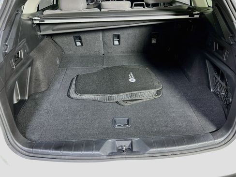 Used 2023 Subaru Outback Premium AWD/4WD image 24