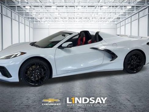 Used 2023 Chevrolet Corvette Stingray Preferred Conv w/ Z51 Performance Package RWD image 6