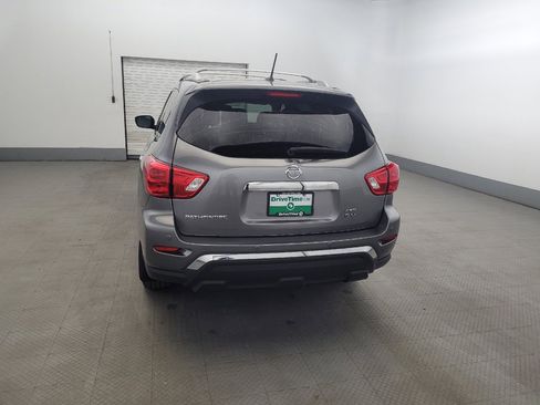 Used 2017 Nissan Pathfinder SV w/ SV Cold Weather Package AWD/4WD image 6