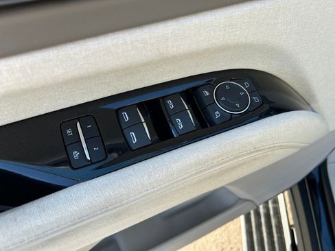 Certified 2023 Cadillac Escalade Sport Platinum image 21