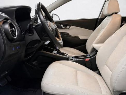 Used 2023 Hyundai Kona Limited AWD/4WD image 14