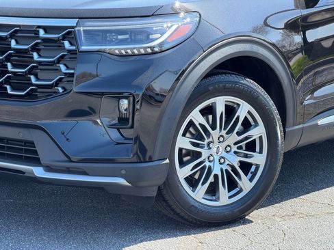 New 2026 Ford Explorer Platinum image 3