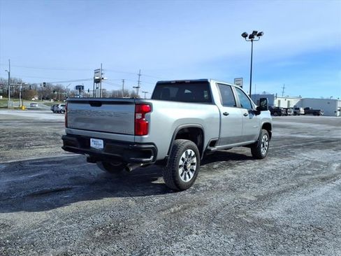 Used 2024 Chevrolet Silverado 2500 Custom w/ Custom Value Package image 19