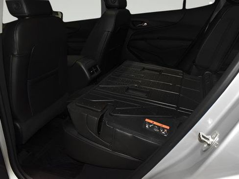 Used 2022 Chevrolet Equinox Premier AWD/4WD image 31