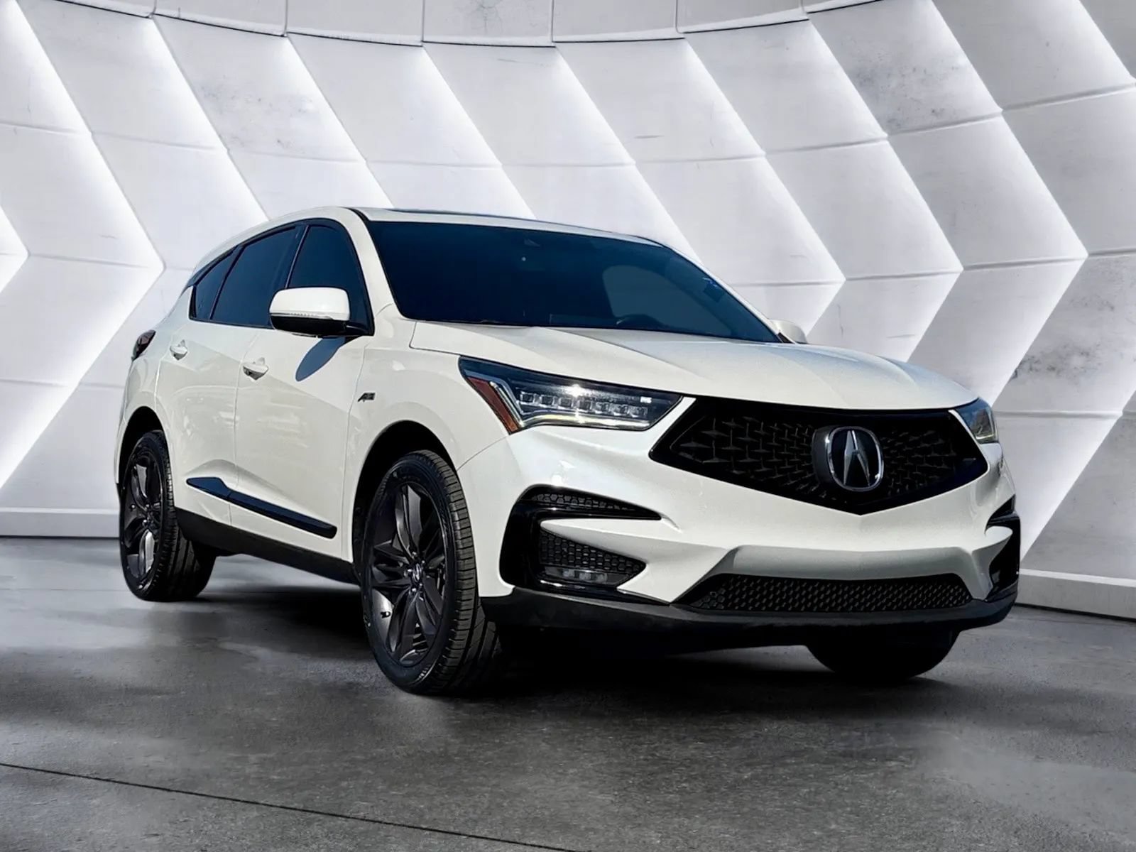 Used 2019 Acura RDX w/ Advance Package FWD image 3