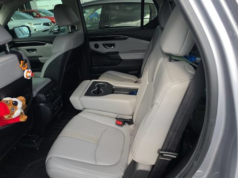 Used 2024 Honda Pilot EX-L image 6