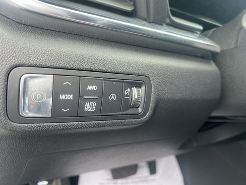 Used 2025 GMC Terrain Elevation AWD/4WD image 10