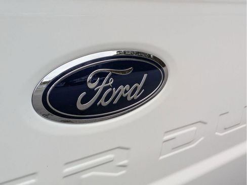 New 2026 Ford F250 Lariat w/ Lariat Ultimate Package image 9