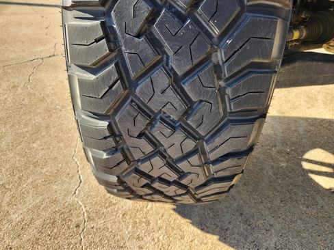 Used 2023 Toyota Tundra SR5 w/ SR5 Convenience Package image 11