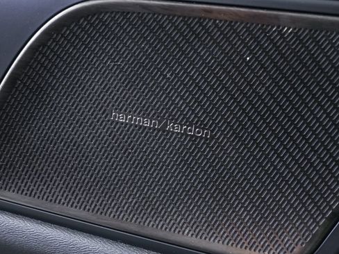 Used 2025 Volvo S60 B5 Plus w/ Climate Package image 8