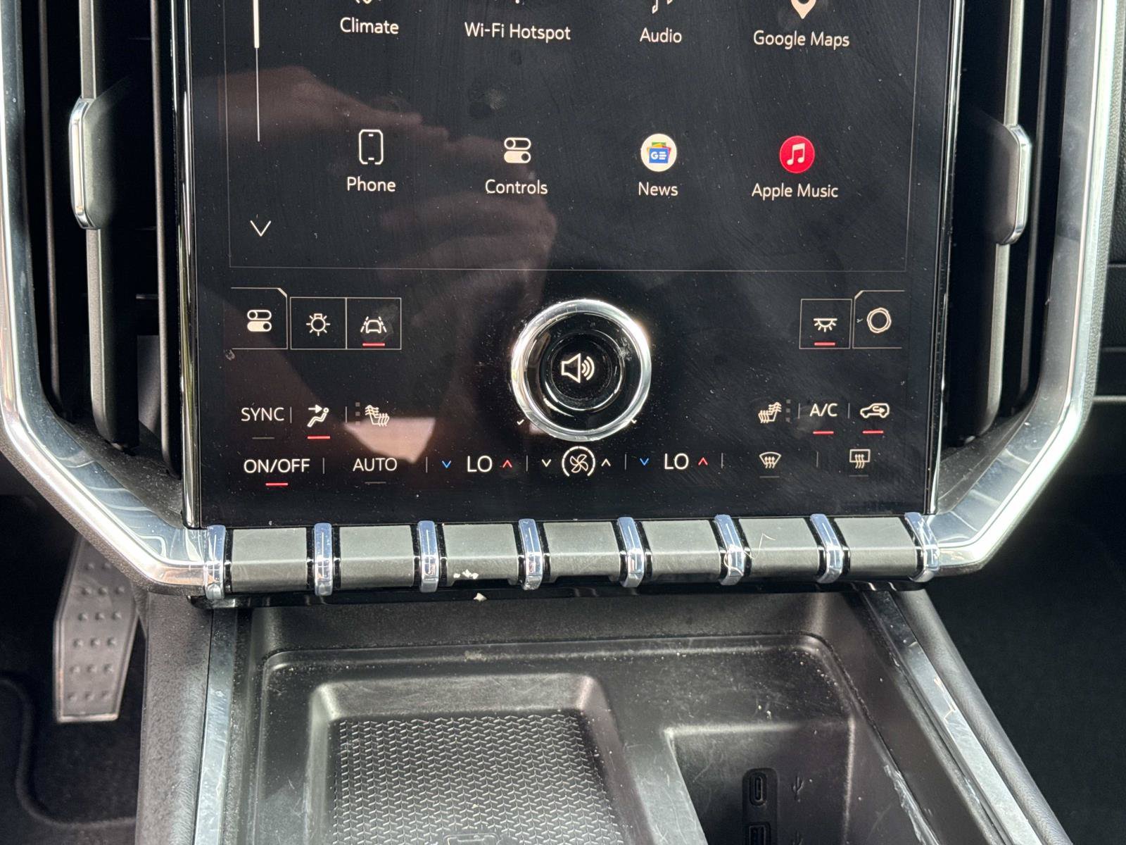Used 2026 GMC Acadia Elevation w/ Elevation Premium Package FWD image 21