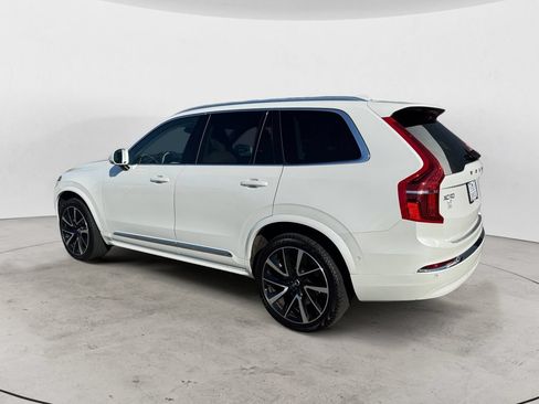 Certified 2024 Volvo XC90 B5 Plus w/ Protection Package Premier AWD/4WD image 4