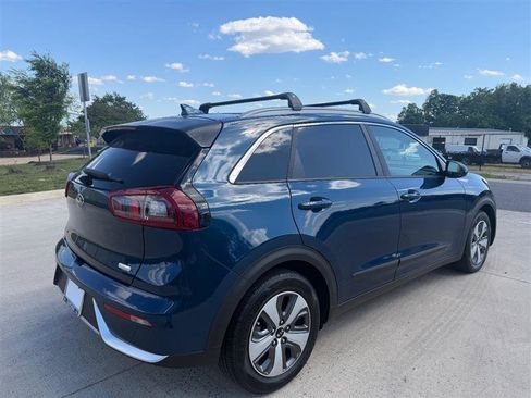 Used 2019 Kia Niro LX FWD image 7