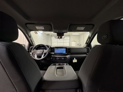 New 2026 GMC Sierra 1500 SLE image 20