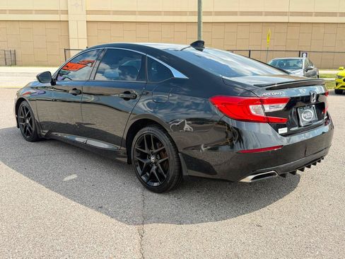 Used 2019 Honda Accord Sport image 4
