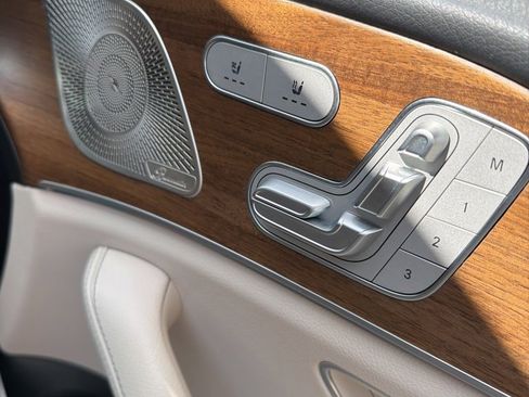 Used 2023 Mercedes-Benz GLS 450 4MATIC image 19