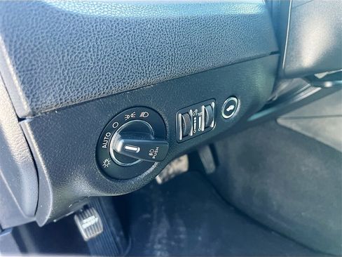 Used 2022 Chrysler 300 S image 10