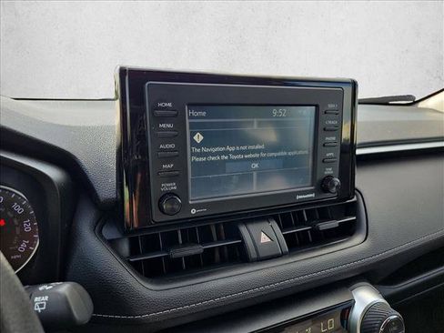 Used 2020 Toyota RAV4 XLE w/ Convenience Package FWD image 13