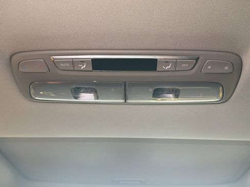 Used 2025 Kia Telluride S image 29