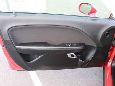 Used 2021 Dodge Challenger GT image 9