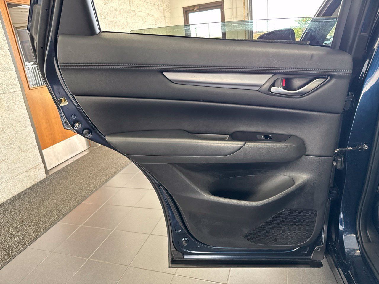 Used 2021 MAZDA CX-5 Touring FWD image 40