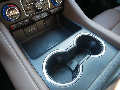 Certified 2024 Chevrolet Tahoe High Country image 32