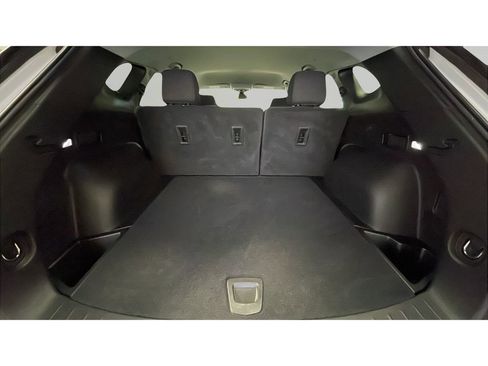 Used 2022 Chevrolet Blazer LT AWD/4WD image 16
